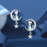 Earrings made of 925 sterling silver with a cat, moon, and star, set with zirconia.