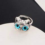 Ring with Blue-Eyed Cat – Playful Vintage Silver Ring for Cat Lovers