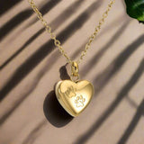 Memorial Necklace for Pets – Heart-Shaped Pendant with Paw Print